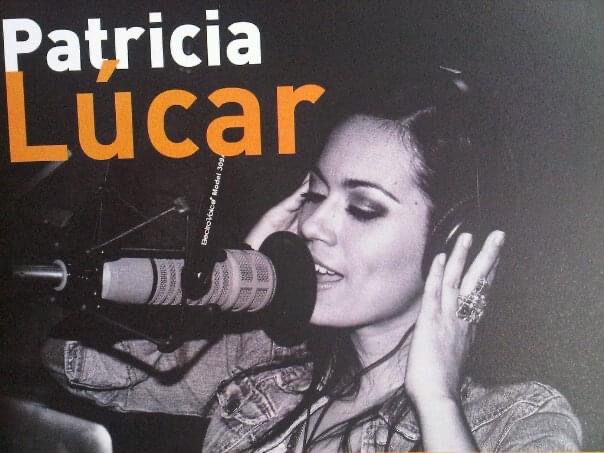 Home patricia micrófono 2